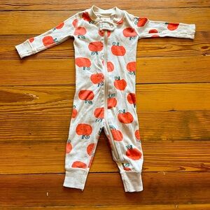 Halloween Pajamas Hannah Anderson Baby Pumpkin 2 way zipper - size 3-6 months